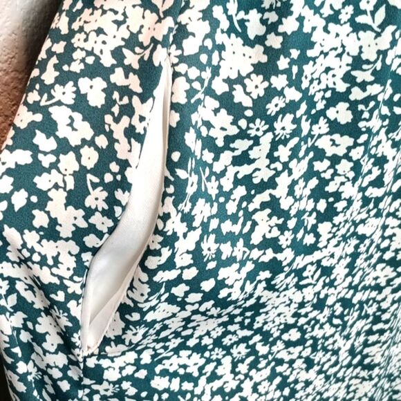 Sienna Sky Women's Floral Green / White V Neck Boho  Midi Dress sz L Feminine - Picture 8 of 14